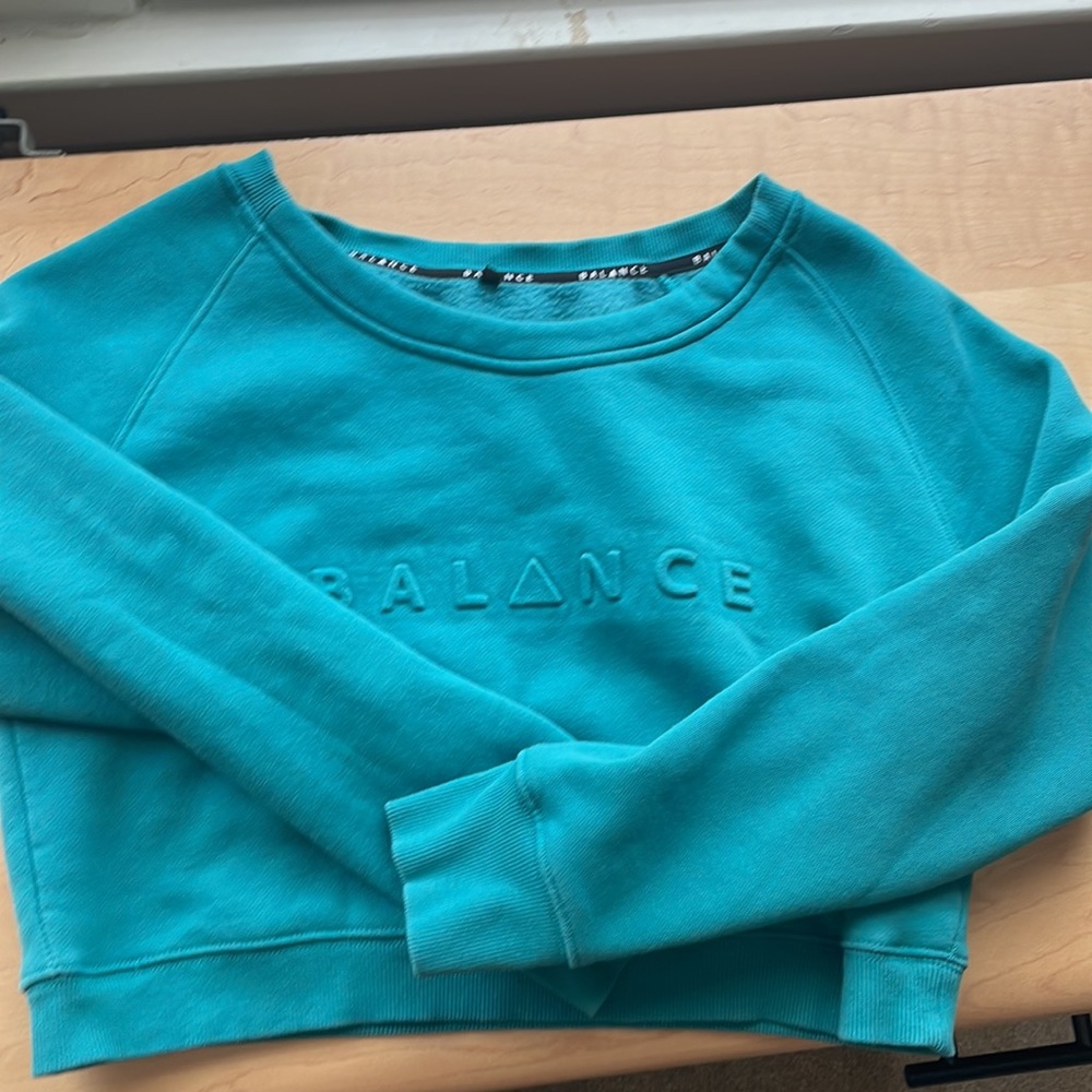 Blue Balance Athletica Crop Sweatshirt